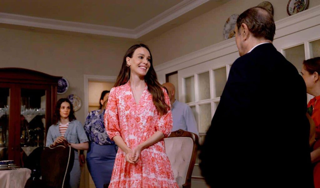 Hayatımın Neşesi Dizi Kıyafetleri, Oyuncu Elbiseleri ve Takıları